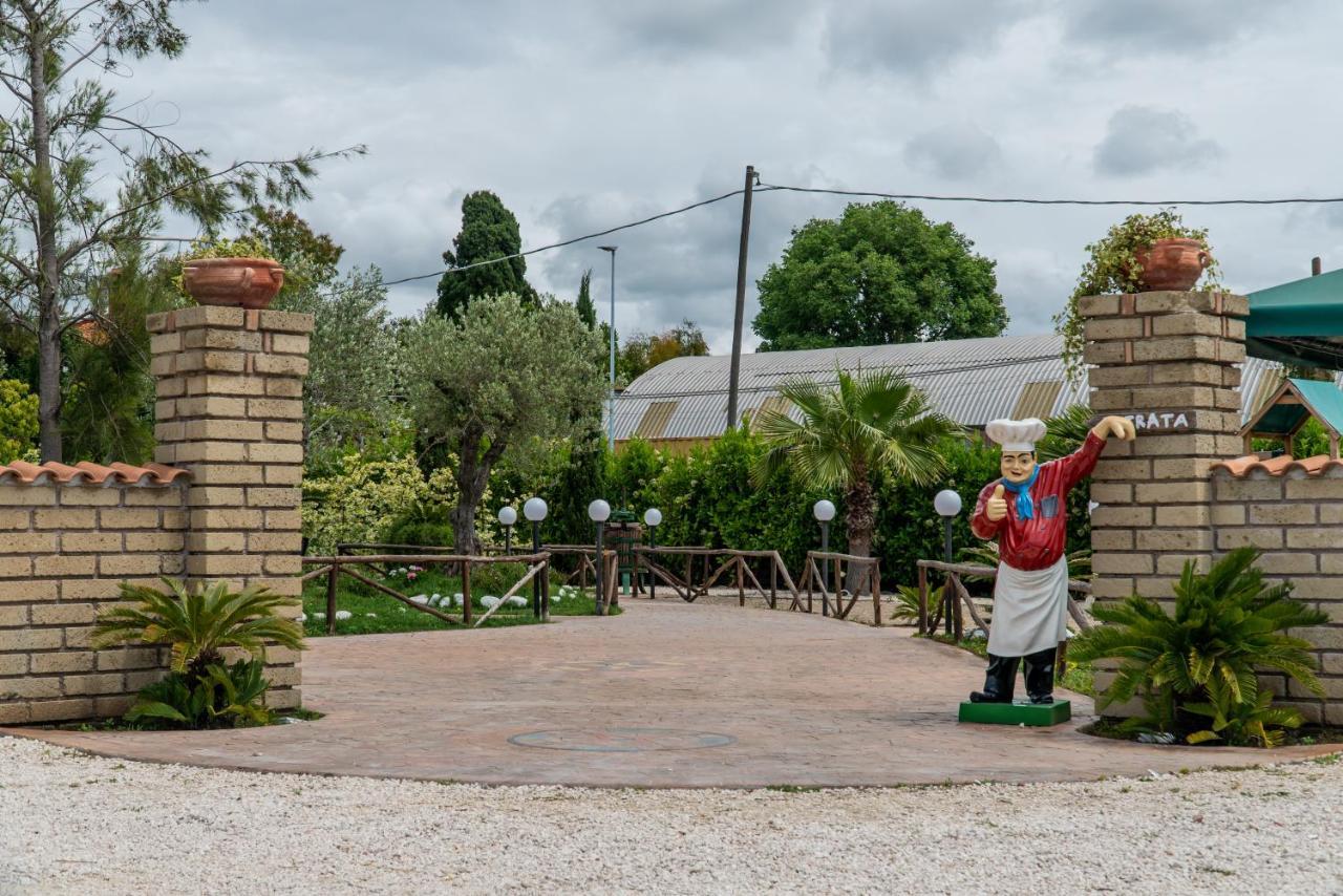 Agriturismo Il Casale Ponte Galeria Exteriér fotografie